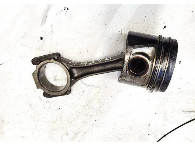 Поршень с шатуном Mitsubishi Outlander для дизельного двигателя 2.0