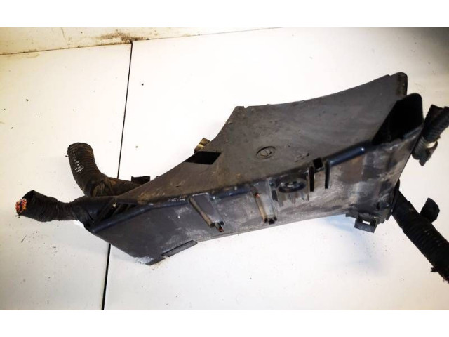   Pojistková skříňka mb100200b, MB100200B   Subaru Outback 2005