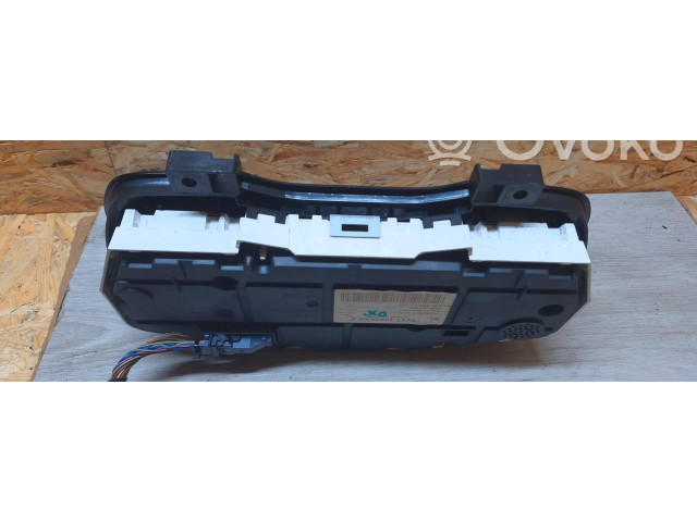 Přístrojová deska Ford Focus 2005 8V4T10849EK