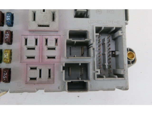 Блок предохранителей 51732916, 51732919 Fiat Idea