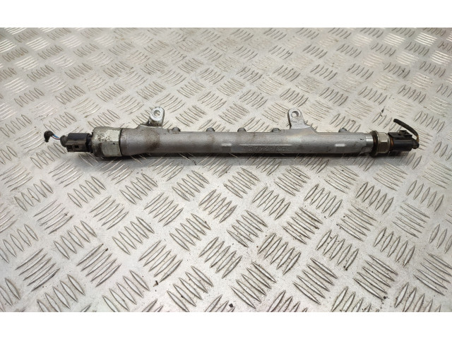 Топливная рампа 03L130089B   Skoda Fabia Mk2 (5J)   для двигателя CAYB