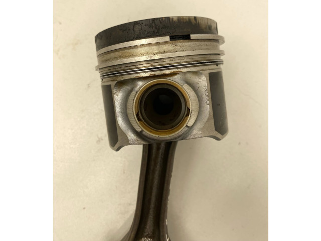  Поршень с шатуном AXD   Volkswagen Transporter - Caravelle T5  