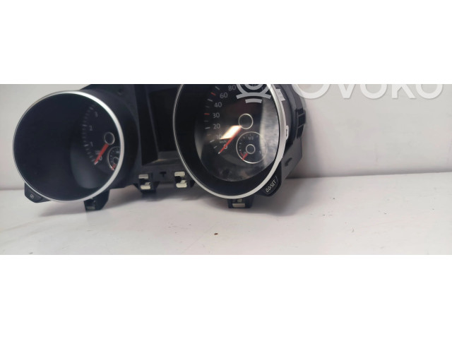 Панель приборов 5K0920872, 30052011   Volkswagen Golf VI       