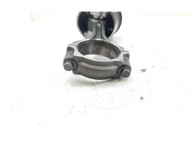 Поршень с шатуном 4N14 Mitsubishi Outlander