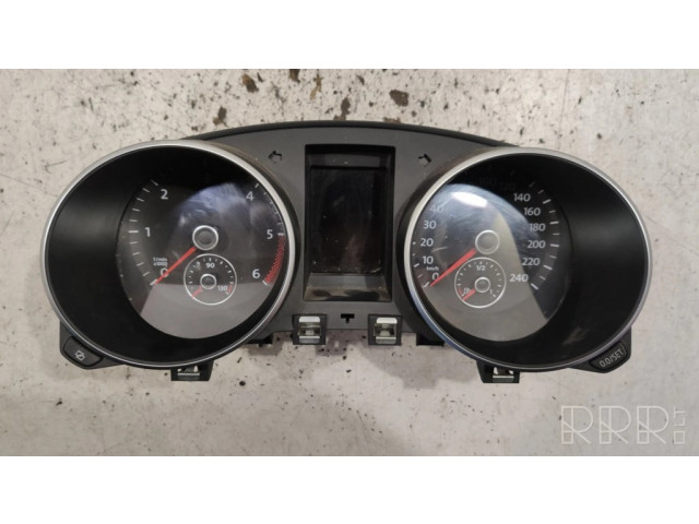 Панель приборов 5K0920871A Volkswagen Golf VI