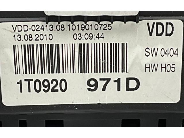 Панель приборов 1T0920971D Volkswagen Touran II