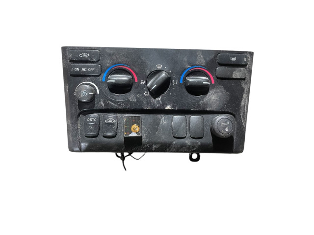 Блок управления климат-контролем 8682733, ME281600039   Volvo XC90