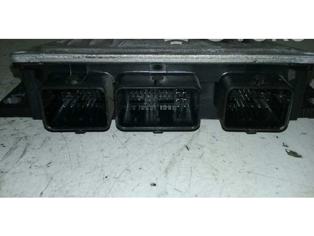 Блок управления двигателем Блок управления 8200513058, R0410B036C   Dacia Logan Pick-Up