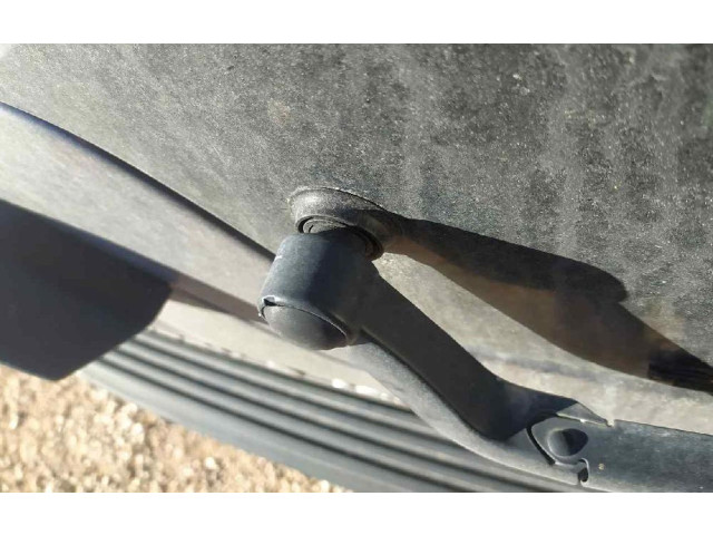 Моторчик заднего дворника LR029682    Land Rover Discovery 3 - LR3