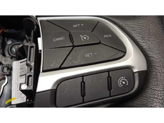 Руль Jeep Renegade 2014- года 07356720110, 7356720110