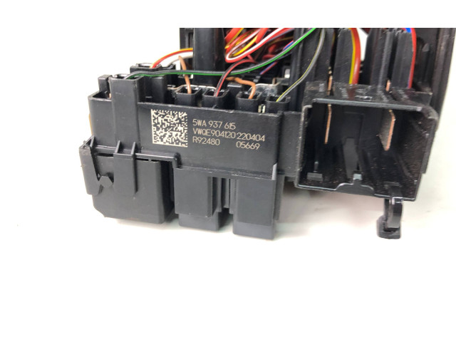 Блок предохранителей 5WA937615 Volkswagen ID.3