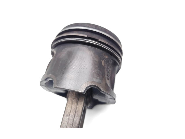 Píst K9K766 Renault Clio III K9K766