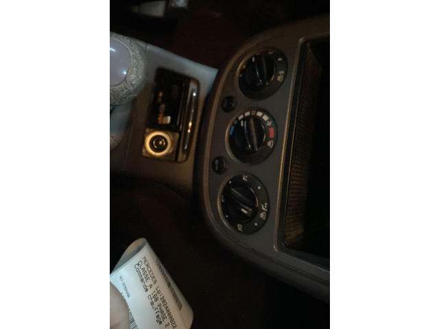 Блок управления климат-контролем 1688302285 Mercedes-Benz A W168