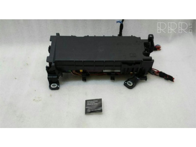   Pojistková skříňka A2465400240   Mercedes-Benz CLA C117 X117 W117 2016