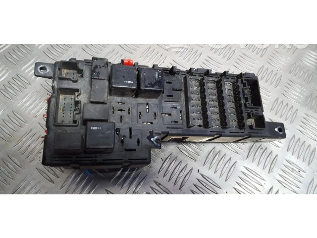 Блок предохранителей  518828009, 8678449   Volvo V70    