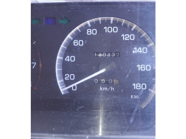 Přístrojová deska Toyota Corolla E90 1987 83200-1A460