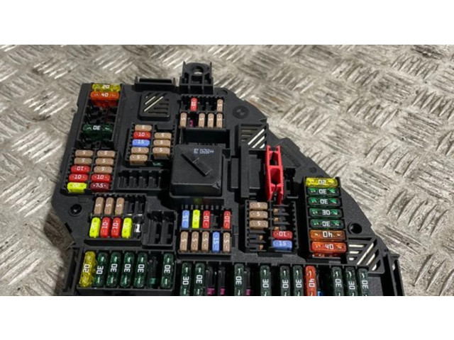 Pojistková skříňka 1670499 BMW 5 GT F07 2010