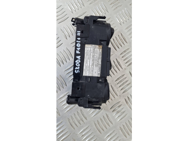 Блок управления климат-контролем 6V0820045A, E1081694   Skoda Fabia Mk3 (NJ)