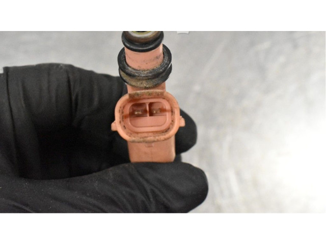 Vstřikovač Mitsubishi Pajero