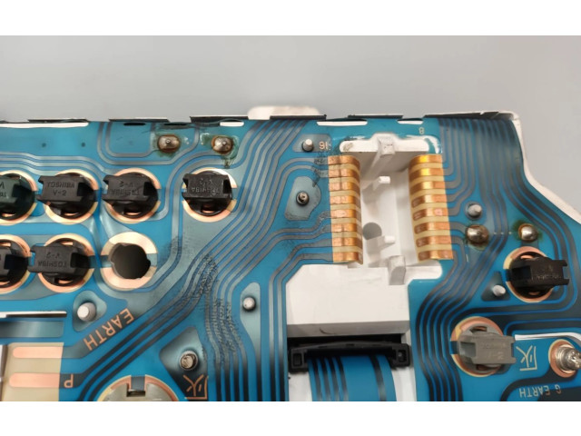 Панель приборов MR381545 Mitsubishi Space Wagon