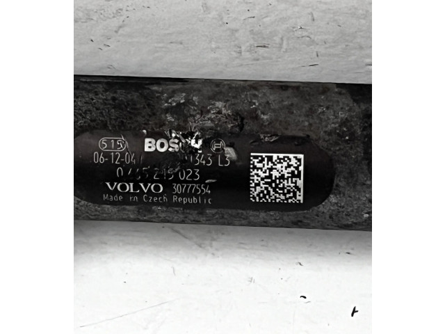 Топливная рампа 30777554, 0445215023   Volvo V70  