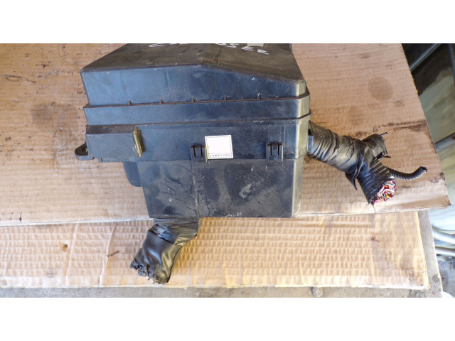 Блок предохранителей    Citroen C-Crosser    