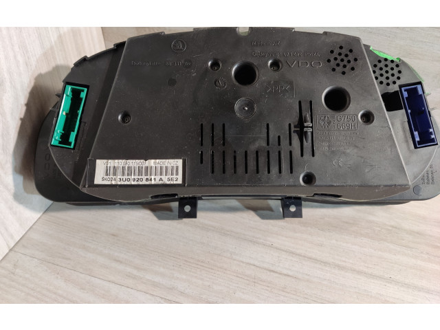 Панель приборов 3U0920841A Skoda Superb B5 (3U)