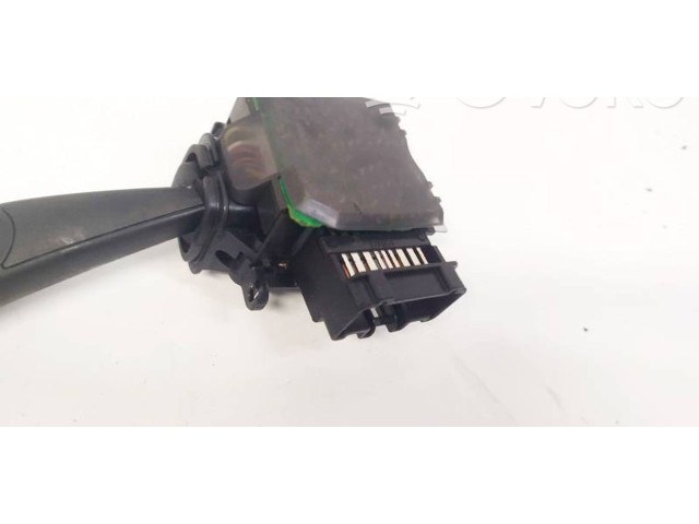 Ручка стеклоочистителей    Subaru B9 Tribeca