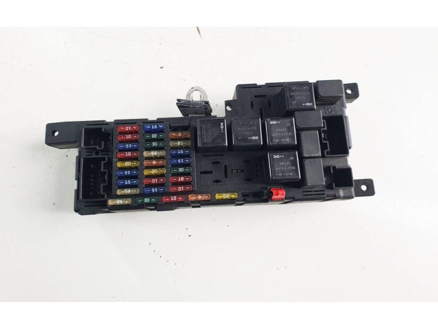 Блок предохранителей 8678449 Volvo XC90