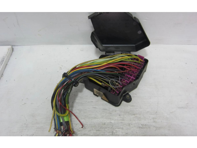 Блок предохранителей 8D1941824, 8D1941824   Audi A3 S3 8L    