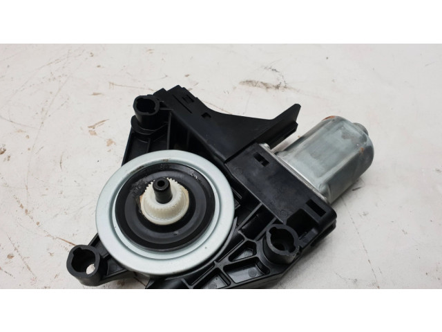 Задний двигатель механизма для подъема окон