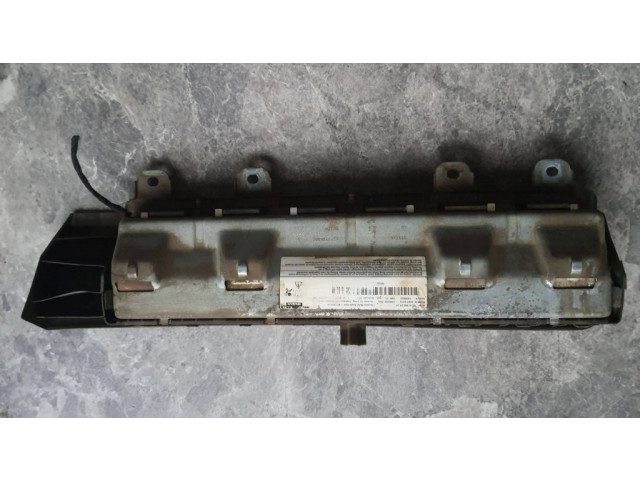 Подушка безопасности обложка