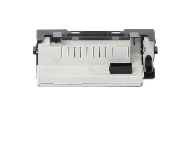 Дисплей    8200755144   Renault Clio III