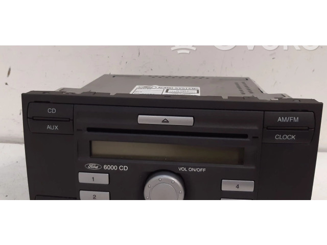 Радио/ проигрыватель CD/DVD / навигация Ford Fusion 2002 - 2005 года