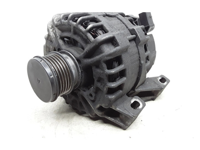 Генератор 30659131, 0125811005 Volvo S60