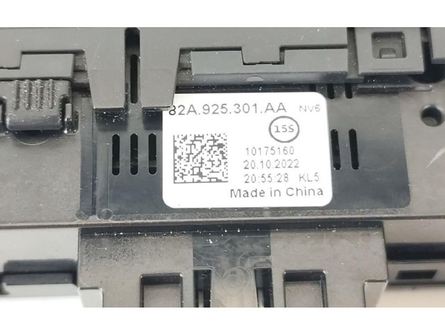 Блок управления 82A925301AA   Audi A1