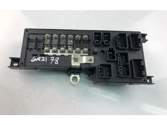 Блок предохранителей  518322003   Volvo V70    