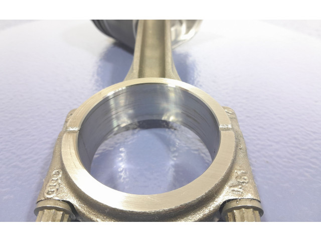  Поршень  04LA, 04LA  Skoda Octavia 985  