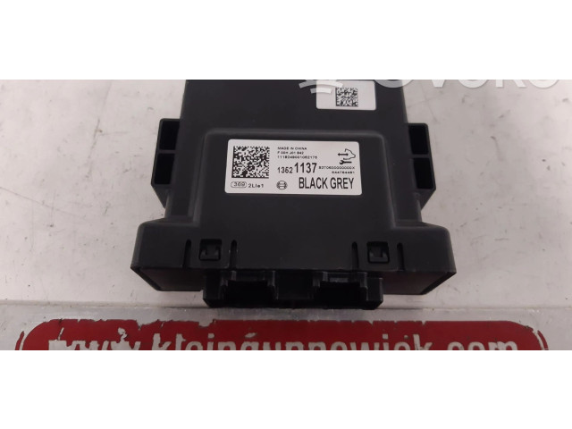 Блок управления 13521137 Vauxhall Astra K
