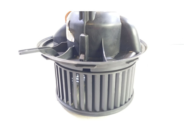 Вентилятор печки    1K1820021, F0115000045   Volkswagen Jetta IV