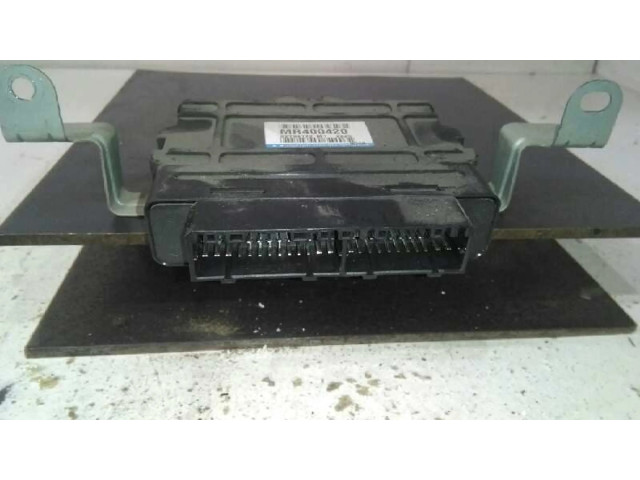 Блок управления АБС MR400420 Mitsubishi Montero