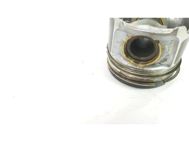 Píst 11258519401, 1212CD BMW 2 Active Tourer U06 2.0