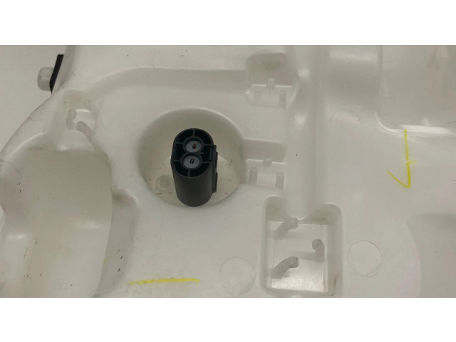 Бачок оконной жидкости