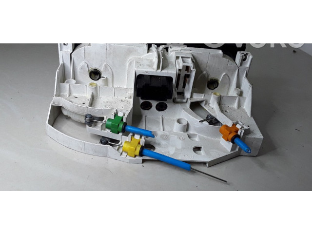 Блок управления климат-контролем 1J0819045E Volkswagen PASSAT B5