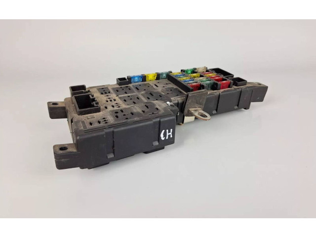 Блок предохранителей  30728008   Volvo XC90    