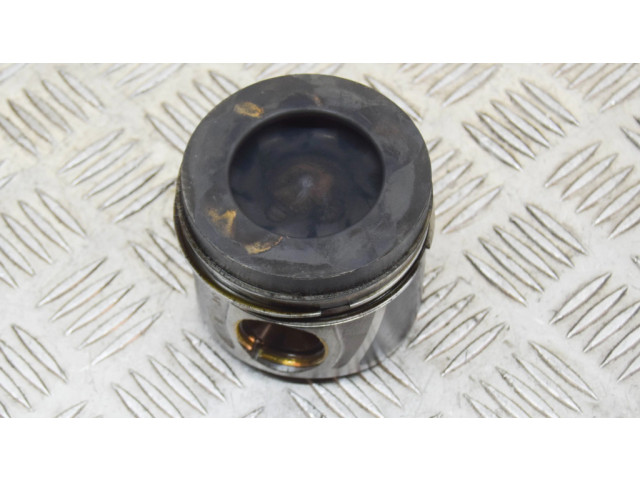 Píst 059107065DP Audi A6 C7 pro naftový motor 3.0 CRTD