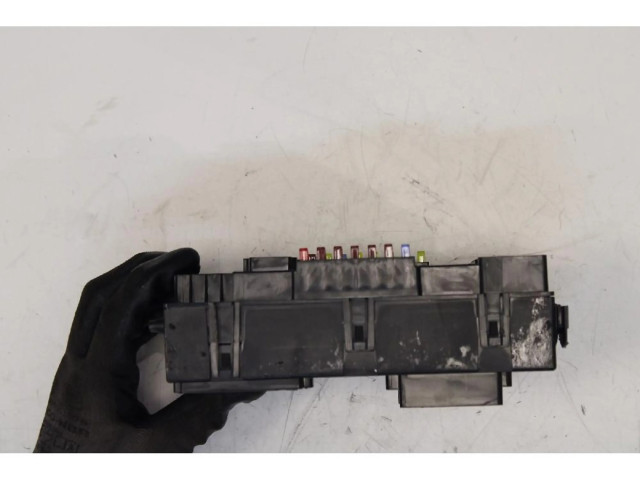 Блок предохранителей    Jeep Renegade    