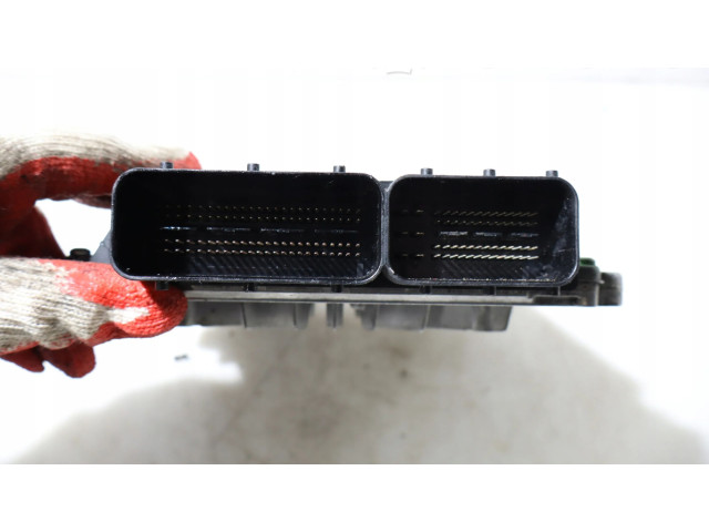 Блок управления двигателем Блок управления 0281012103   Volvo V50