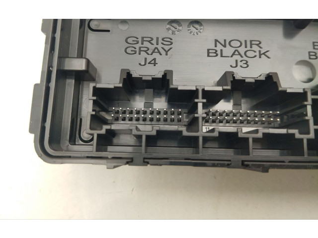 Блок управления 13594973, 421271026   Chevrolet Corvette C7