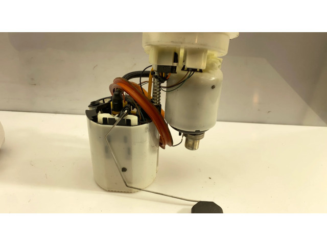 Насос топлива (в топливном баке)